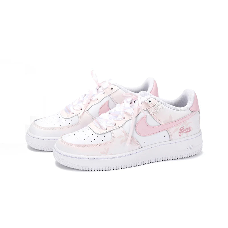 Baskets personnalisées Nike Air Force 1 Low Heartbeat Reflection : baskets déconstructives à dégradé avec détails en relief en forme de ruban, pour femme