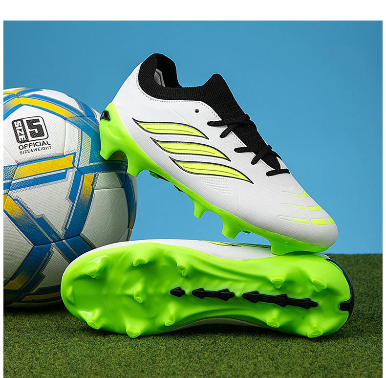 Nouvelles chaussures de football pour hommes, crampons pour enfants, chaussures de football professionnelles pour adultes, chaussures d'entraînement ultralégères antidérapantes pour garçons, livraison directe