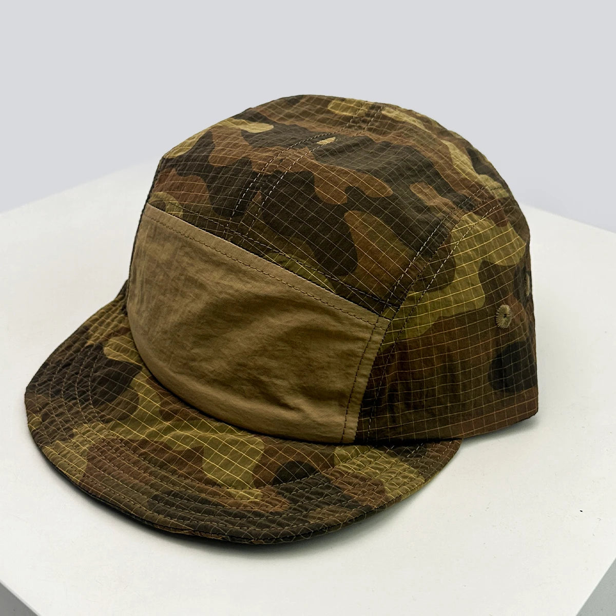 Unisex CAMO greitai džiūstančios beisbolo kepurės su siuvinėtomis raidėmis, apsaugančios nuo saulės, spalvų blokų dizaino, kvėpuojančios, asmeninės, su snapeliu, universalios