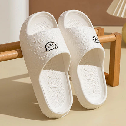 Pantoufles d'été pour hommes et femmes, sandales imprimées petit ours, salle de bain intérieure, antidérapantes, douces, chaussures décontractées pour dortoir, Couple