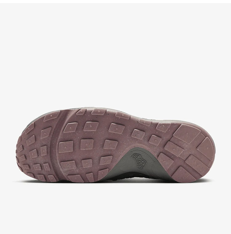 Nike Authentic Aktuell säsong Nya damskor i stickat material, låga och vadderade HF0351-120
