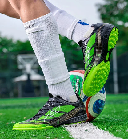 Nouvelles chaussures de football pour hommes, chaussures de sport d'extérieur, chaussures d'entraînement, chaussures de football antidérapantes, baskets professionnelles ultralégères unisexes