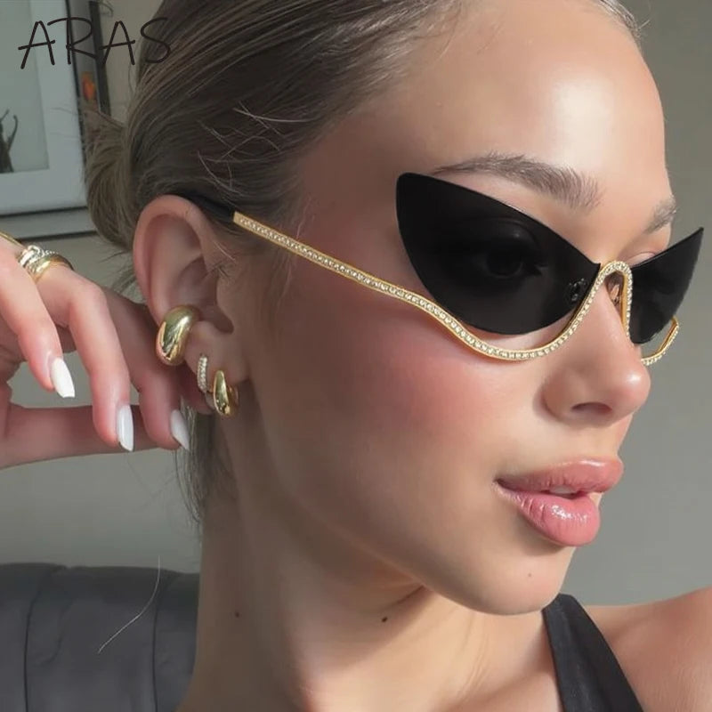 Sexy Cat Eye Rimless Sunglasses Women 2026 Luxury Brand Trendy Rhinestone Sun Glasses Punk Metal Frame Eyewear Outdoor Shades