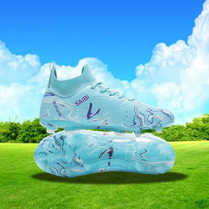 Chaussures de football, sneakers, chaussures de soccer, au-dessus de la cheville mais pas jusqu'au genou, semelle antidérapante à crampons.