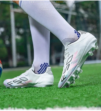 Nouvelles chaussures de football pour hommes, chaussures d'entraînement, baskets professionnelles, chaussures de match sur gazon, chaussures de football antidérapantes pour l'extérieur, chaussures de sport ultralégères,