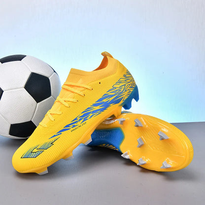 Nouvelles chaussures de football professionnelles pour hommes, chaussures de football antidérapantes, unisexes, respirantes, chaussures de futsal, nouvelles chaussures à crampons, livraison directe, ultralégères