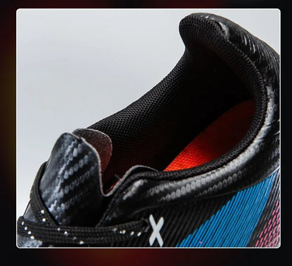 Nouvelles chaussures de football pour hommes, chaussures de soccer pour terrain en herbe, chaussures d'entraînement, chaussures de sport ultralégères, chaussures de match professionnelles, baskets antidérapantes unisexes.
