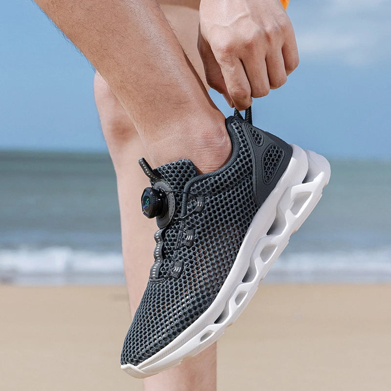 Unisex sneldrogende barefoot-waterschoenen voor watersporten in de buitenlucht, riviertrekking, wandelen langs beekjes, varen; lichtgewicht met draaibare gesp