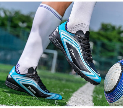 Nouvelles chaussures de football pour hommes, crampons de terrain antidérapants, chaussures de football pour l'entraînement, baskets de haute qualité, futsal, intérieur, vente chaude, extérieur