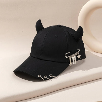 Personalized cow horn iron ring baseball cap versatile student curved brim duckbill cap for men and women street hip-hop