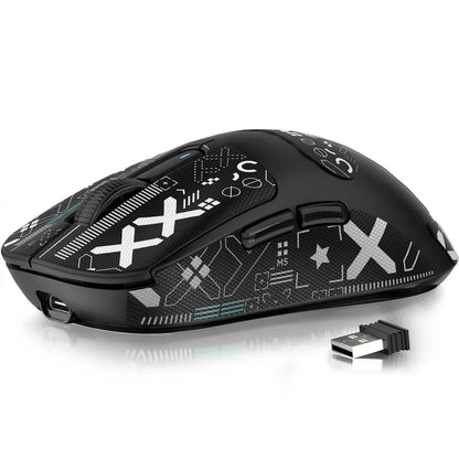 ATTACK SHARK X3/X3PRO 4K/8K bezdrôtová herná myš, 26K DPI, tri režimy pripojenia (káblové/2.4GHz/BT5.2), ľahká konštrukcia, senzor PAW3395 pre hráčov