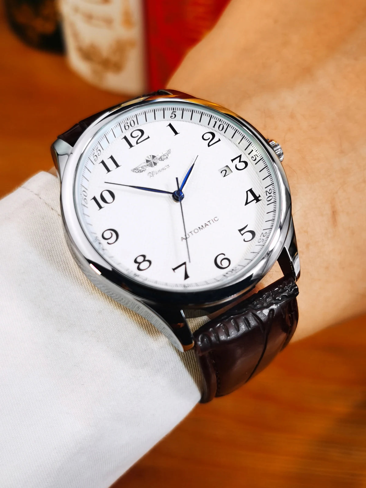 Herrklocka WINNER – Klassisk, retro och elegant stil – Mekanisk automatisk klocka med kalender – Lyxmärke, boett i stål och läderarmband