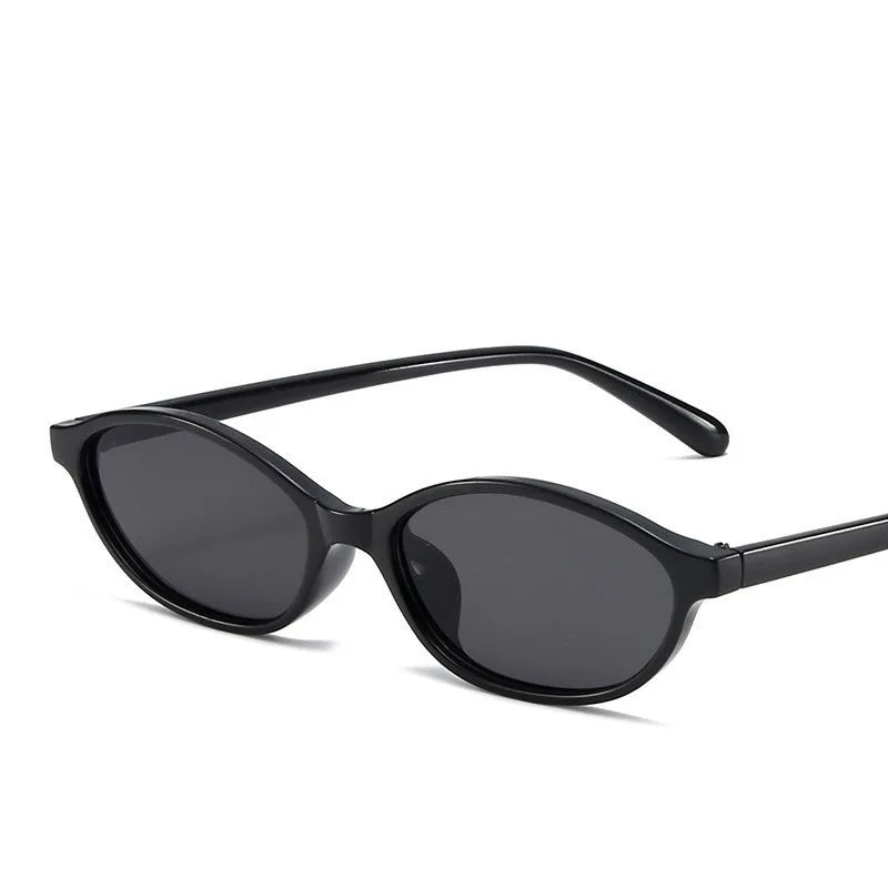 New Retro Oval Small Frame Fashionable Women's Glasses, Fashionable High-end Casual Street Photography Glasses