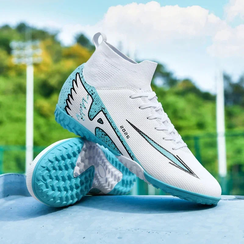 Nouvelles chaussures de football pour hommes, chaussures de sport d'extérieur, ultra-légères, de haute qualité, à cheville haute, chaussures de football en salle antidérapantes, futsal antidérapant.