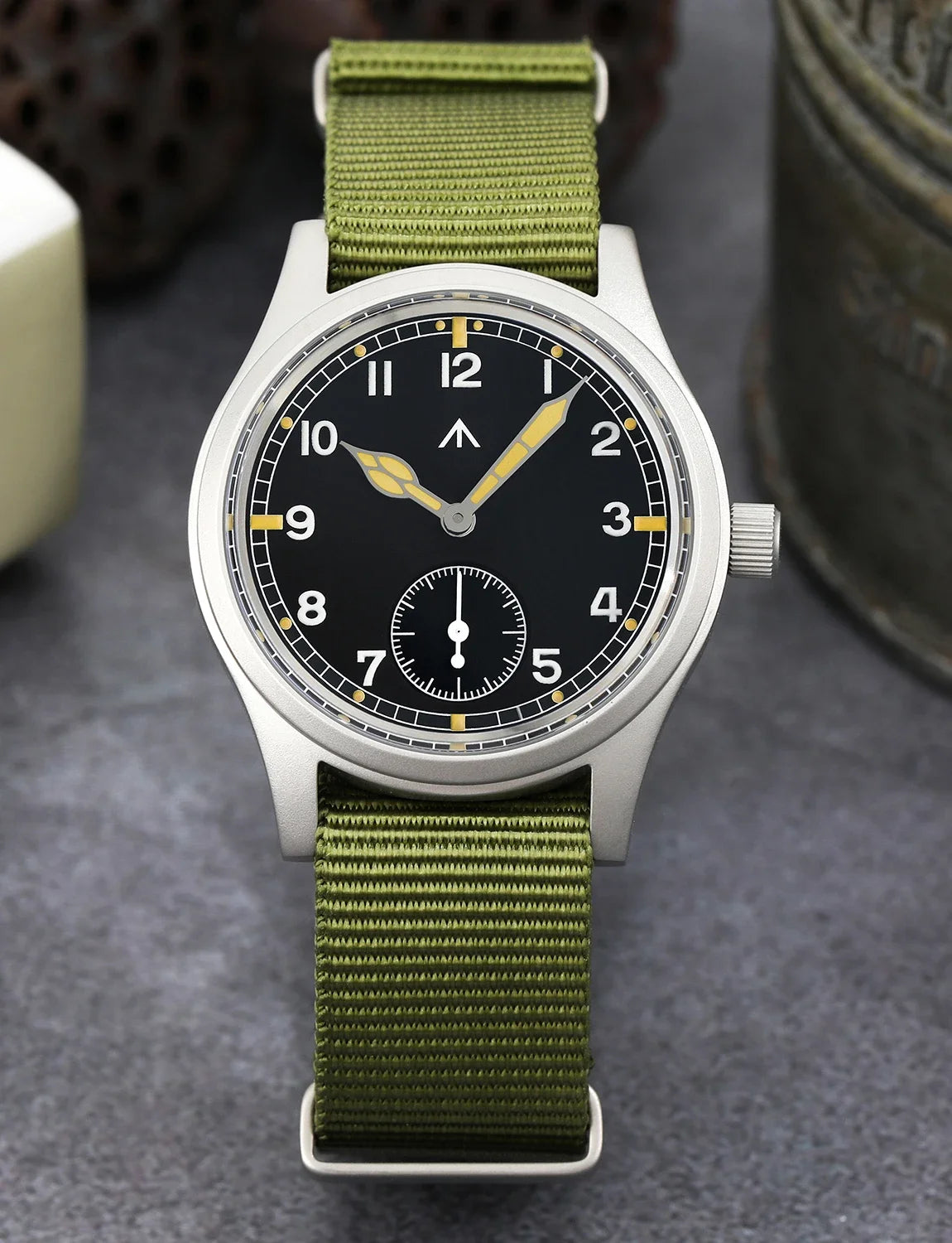Militado D12 Quartz Watch Men VD78 Movement Domed Sapphire Crystal V2 Clear AR Coating Wristwatch 10Bar Water Resistance Watch