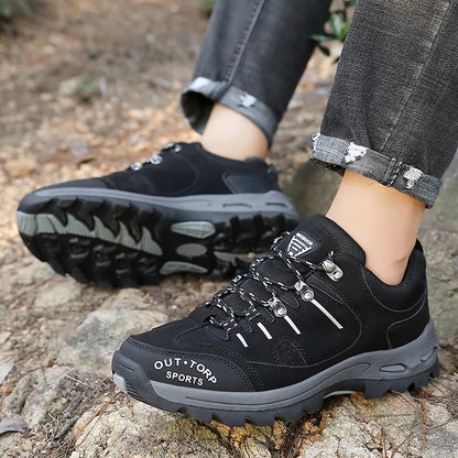 Retro Style Men Sports Shoes Autumn and Winter Short Boots Anti Slip Hiking Shoes Suitable for Ankle Boots Urban Commuting 2025