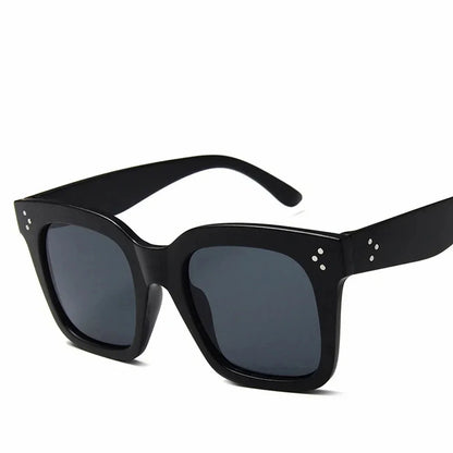 2026 Sunglasses Lady Flat Top Eyewear Lunette Femme Women Luxury Brand Sunglasses Women Rivet Sun Glasse UV400