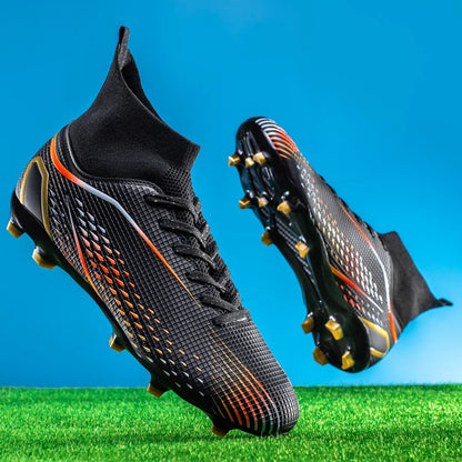 Chaussures de football à crampons longs FG avec col chaussette montante, tige texturée, crampons pour terrain dur, légères, antidérapantes et offrant une bonne adhérence.
