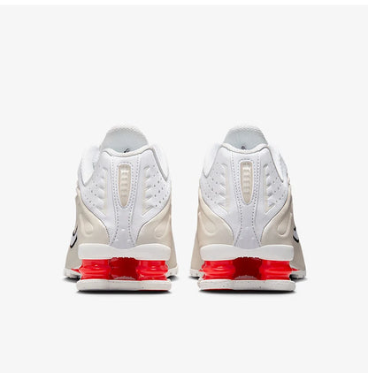 Zapatillas de running con amortiguación Nike Authentic SHOX R4 para mujer AR3565-103