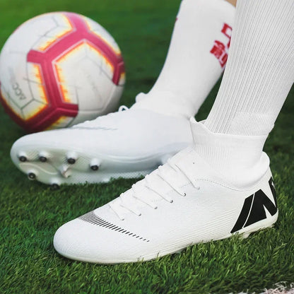 Crampons de Football pour hommes, bottes de Football, crampons d'entraînement, professionnels, résistants à l'usure, antidérapants, longues pointes TF/FG, rouge, nouveau